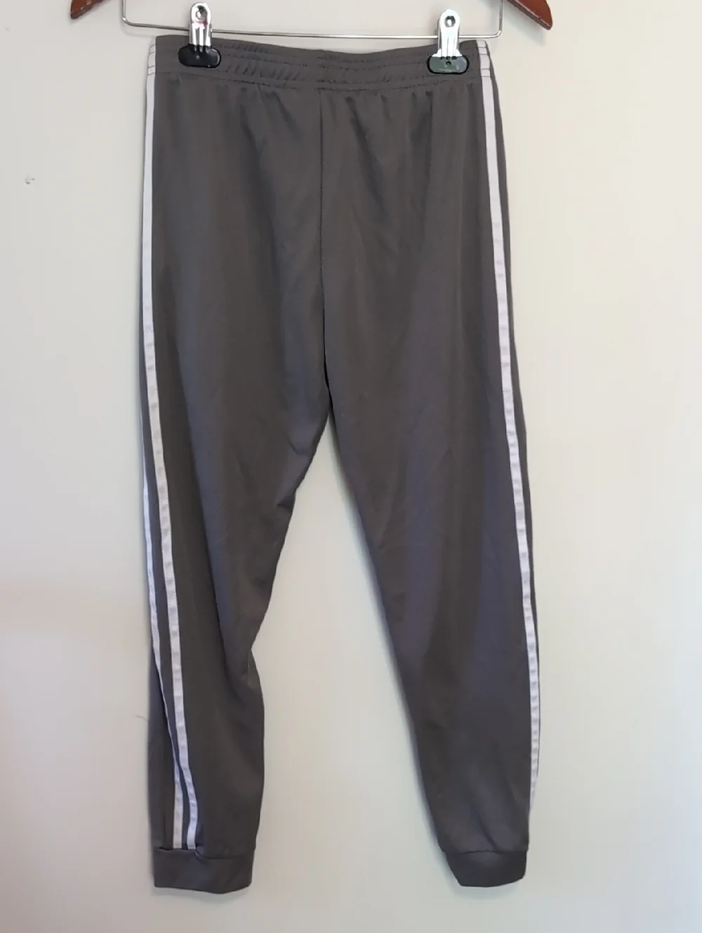 Real Essentials Gray Boys Jogger Track Pants Size Large